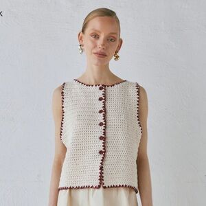 VRG GIRL STELLA KNIT VEST CREAM - M